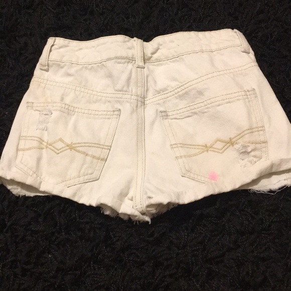 White shorts from MUDD - Picture 3 of 7
